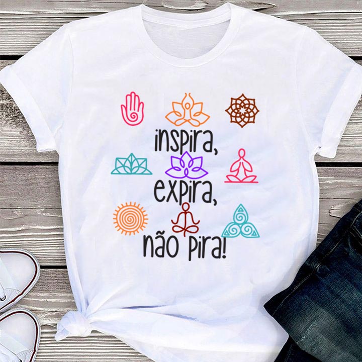 Camiseta Yoga Vinheta Simples Inspira Expira Não Pira
